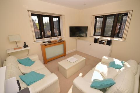 1 bedroom flat for sale - High Street, Haslemere