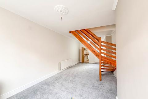2 bedroom terraced house to rent, Dunton Street, Leicester