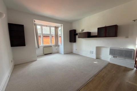 2 bedroom flat to rent, Portway,  Wanatge,  OX12
