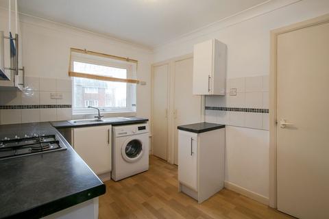 2 bedroom flat to rent, Portswood Drive, Moordown