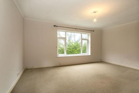 2 bedroom flat to rent, Portswood Drive, Moordown