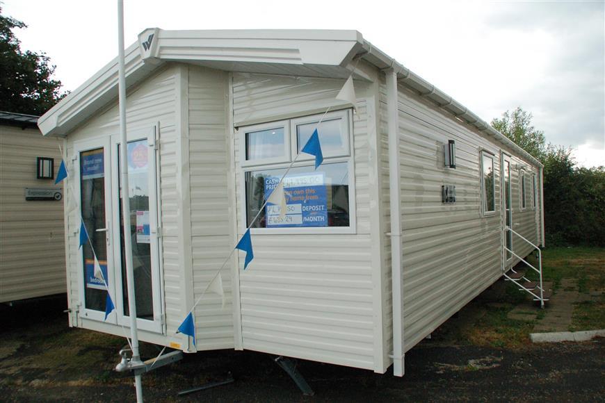 Reach Road, St. MargaretsAtCliffe, Dover, Kent 2 bed park home £41,995