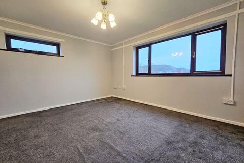 2 bedroom apartment to rent, Forest Court, Lichfield Road, New Invention, Willenhall