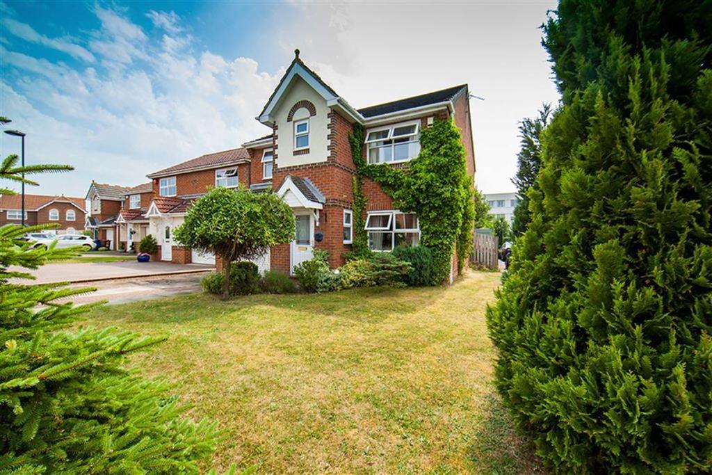 Ruskin Drive, Victoria Glade, Newcastle Upon Tyne, NE7 4 bed detached