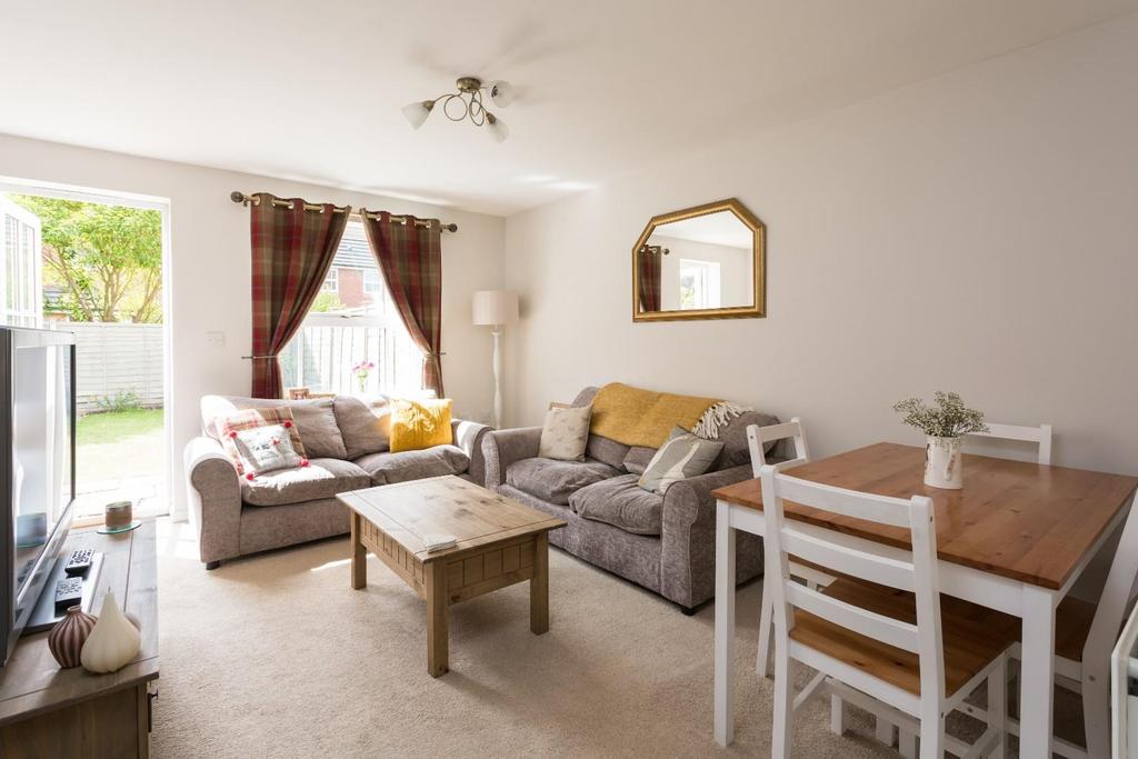 Roseberry Grove, York 2 bed semidetached house £200,000