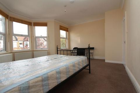 undefined, Imperial Road, Wood Green N22