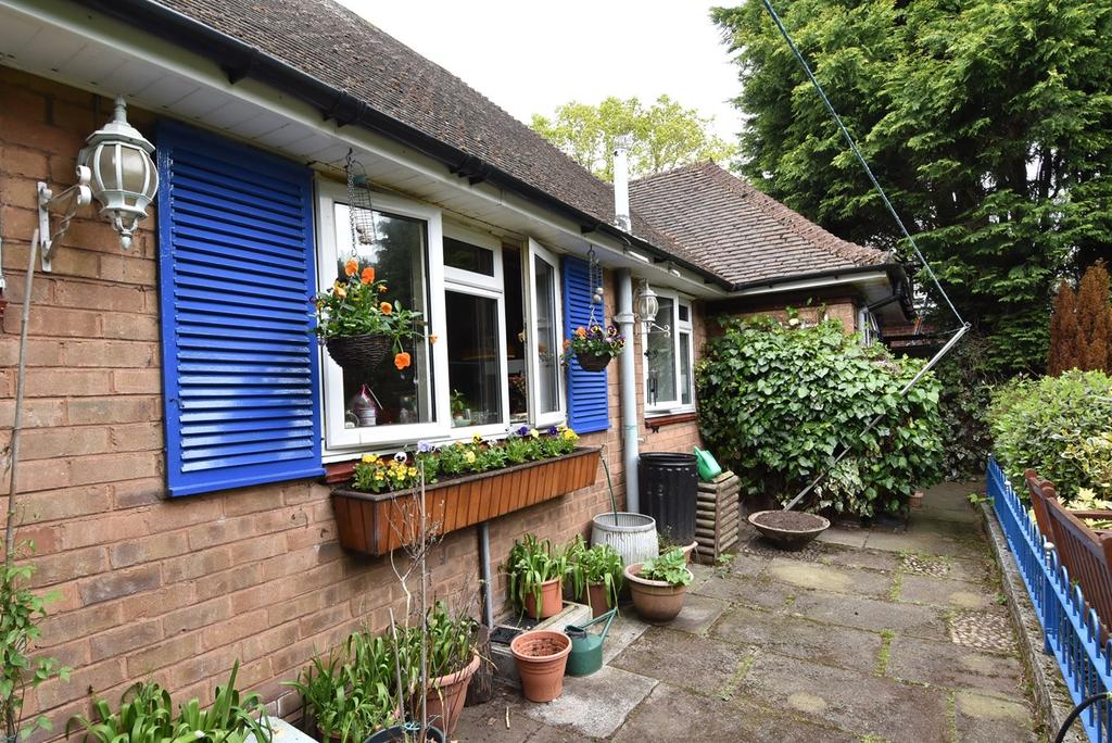 Hay Green Lane, Bournville, Birmingham, B30 2 bed bungalow £325,000
