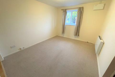 Studio to rent, River Leys, Swindon Village GL51