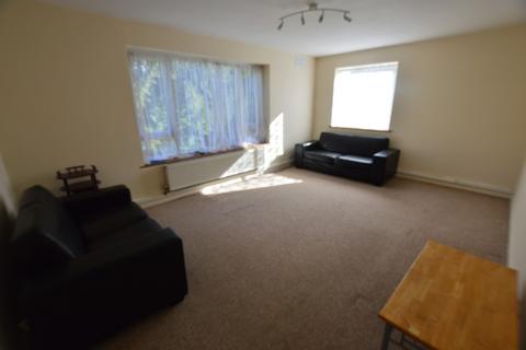 2 bedroom apartment to rent, Woodlands Grove, Isleworth