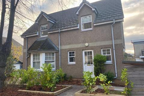 3 bedroom detached house to rent, St Catherines Gardens, Corstorphine, Edinburgh, EH12