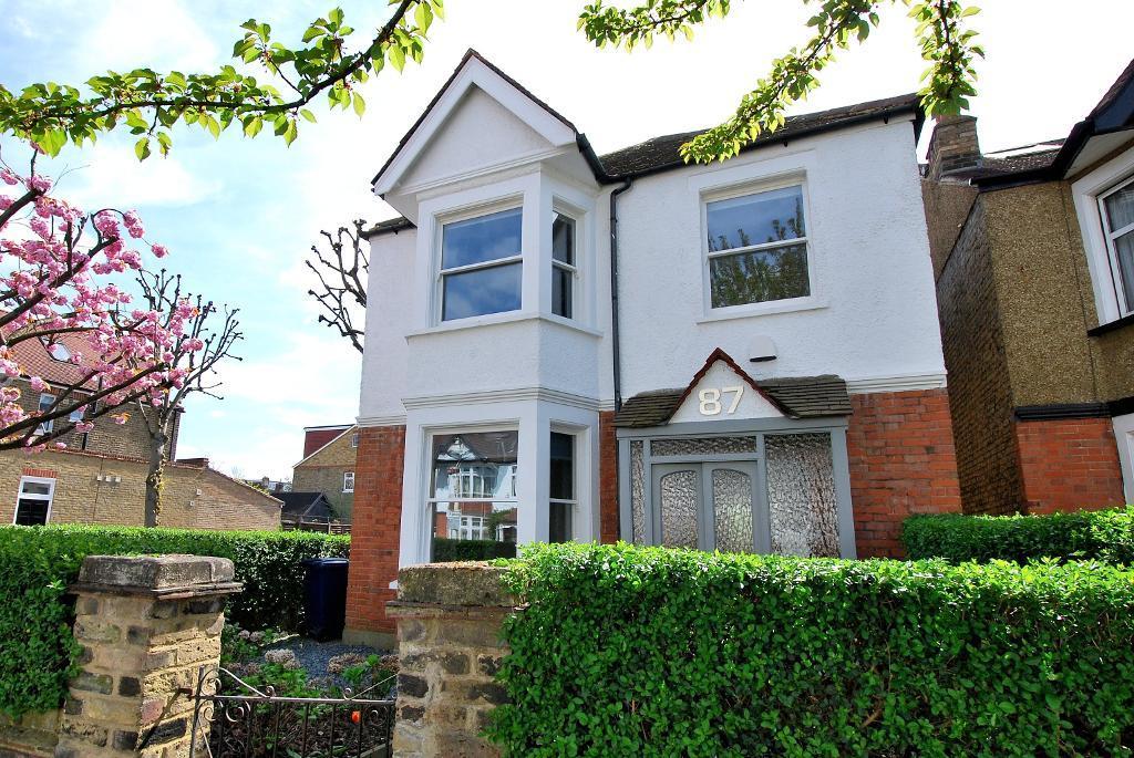 Windermere Road, Ealing, London, W5 4TB 4 bed detached house £2,900