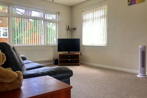 2 bedroom apartment to rent, Leopold Road, West Green