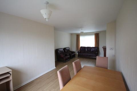 3 bedroom end of terrace house to rent, Peach Ley Road, Selly Oak, B29