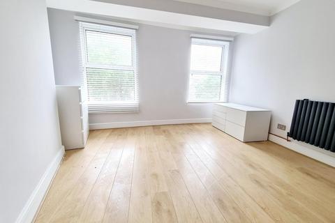 1 bedroom flat to rent, Grosvenor Avenue, Highbury