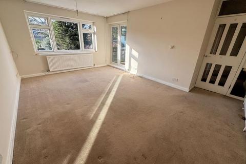 2 bedroom flat to rent, ETCHINGHAM PARK ROAD, FINCHLEY, N3