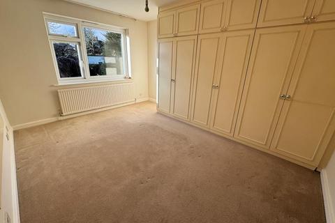 2 bedroom flat to rent, ETCHINGHAM PARK ROAD, FINCHLEY, N3