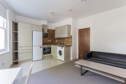 1 bedroom apartment to rent, Essex Road, Islington, N1