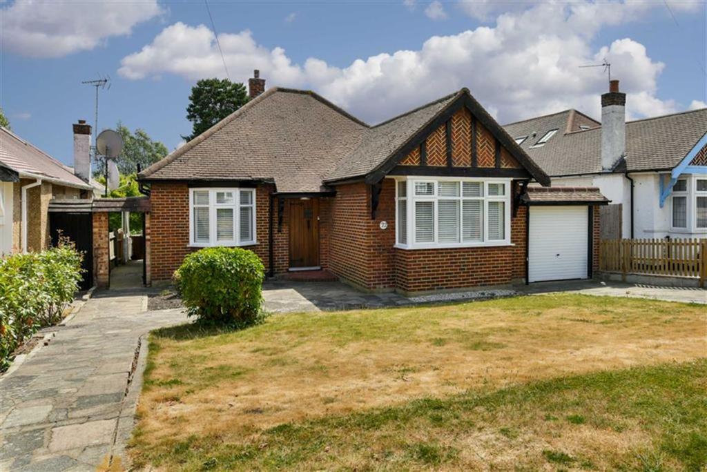 The Warren, Worcester Park, Surrey 3 bed detached bungalow £775,000