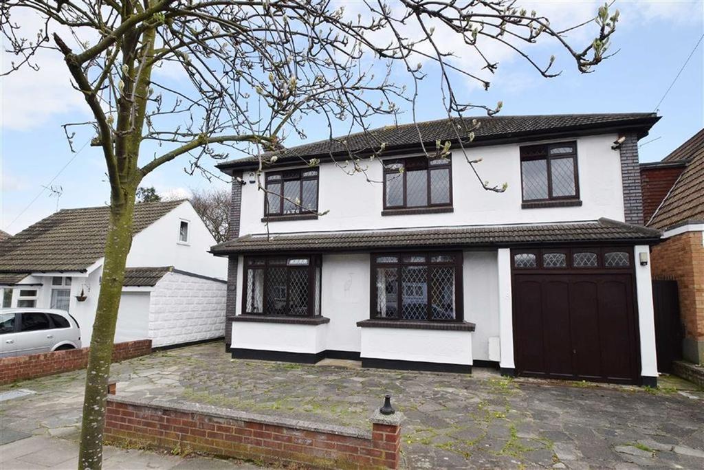 Flemming Avenue, Leighonsea, Essex 4 bed detached house £650,000
