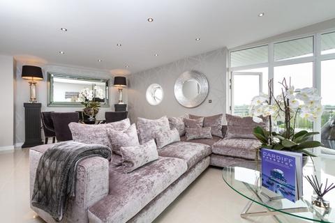 3 bedroom penthouse to rent, Alexandria, Victoria Wharf, Cardiff Bay