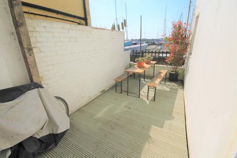 1 bedroom flat to rent, New Road, Shoreham-by-Sea BN43