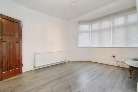 2 bedroom terraced house to rent, Crownhill Road, Woodford Green