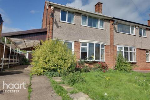 3 bedroom semi-detached house to rent, Pits Avenue, Leicester