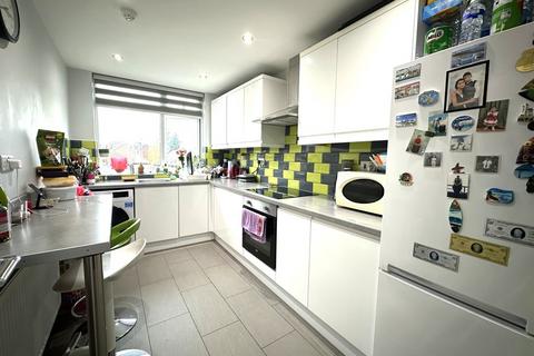 2 bedroom flat to rent, Chaplin Road, Wembley, London