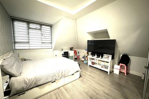 2 bedroom flat to rent, Chaplin Road, Wembley, London