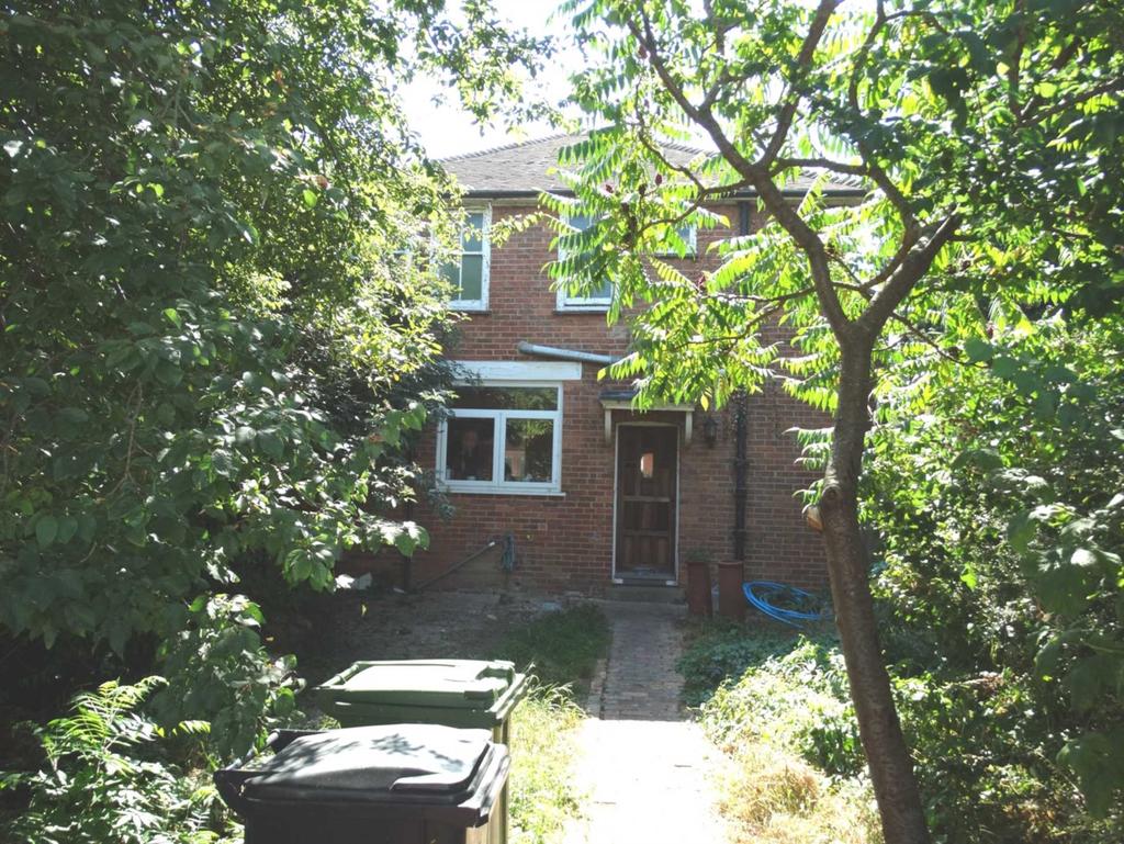 Windermere Crescent, Eastbourne 5 bed detached house £420,000