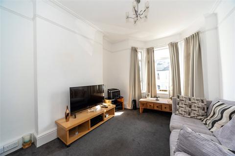 2 bedroom apartment to rent, Beaconsfield Road, St Margarets, Middlesex, TW1