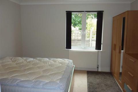 1 bedroom flat to rent, ), Middlesex