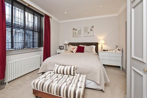 2 bedroom flat to rent, Harcourt Terrace, Chelsea SW10