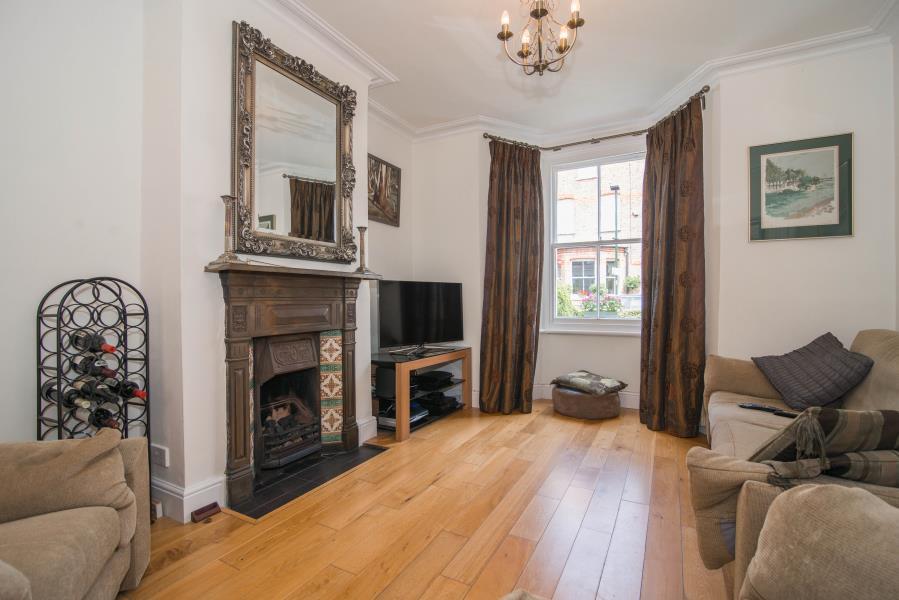 Heathfield North, Twickenham, TW2 3 bed house £875,000