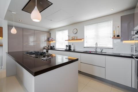 2 bedroom penthouse for sale, Capatus House