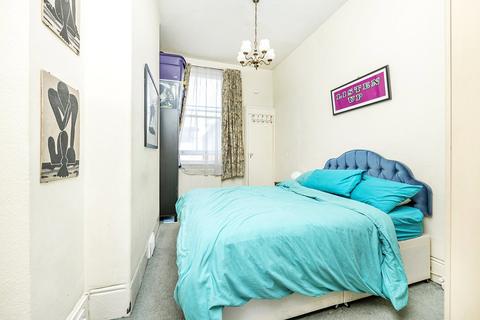 1 bedroom apartment to rent, Chalk Farm Road, Chalk Farm, London, NW1