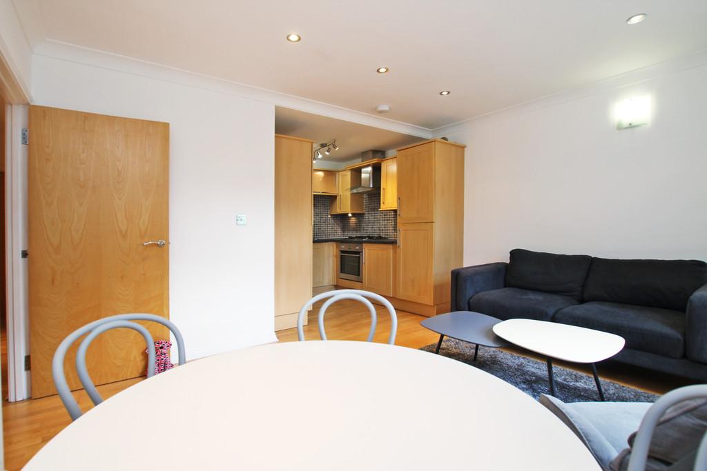 Open-Plan Kitchen/Lounge