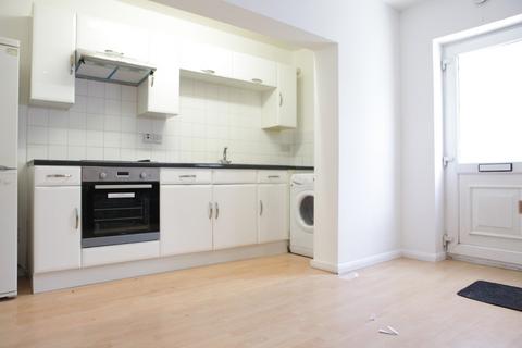 1 bedroom flat to rent, Longbridge Road, Barking, Essex