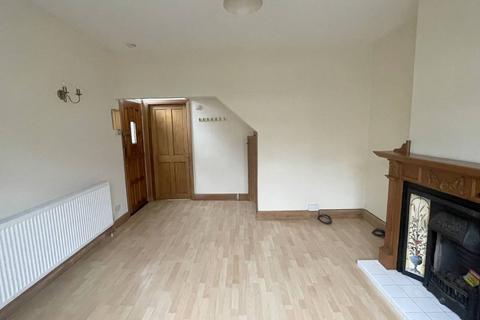 2 bedroom house to rent, Oadby, Regent Street LE2 4DN