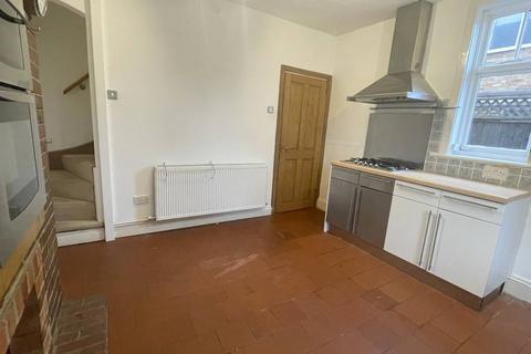 2 bedroom house to rent, Oadby, Regent Street LE2 4DN