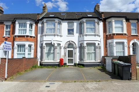 2 bedroom flat to rent, Broadfield Road , Catford , London ,