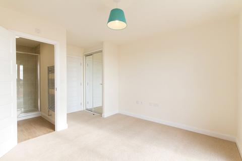 2 bedroom apartment to rent, Osprey Drive, Trumpington, Cambridge