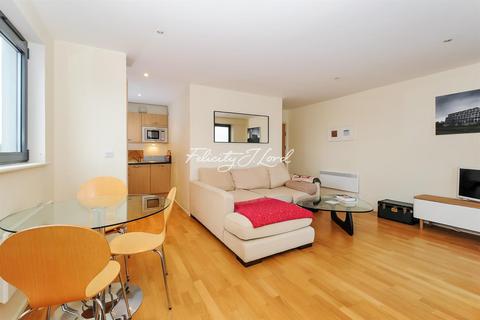 1 bedroom flat to rent, Arta House, E1