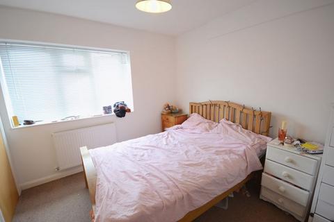 1 bedroom flat to rent, Columbia Road, Bournemouth BH10