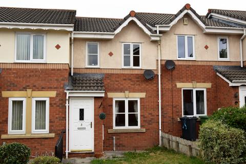 2 bedroom terraced house to rent, Finch Close, Carlisle