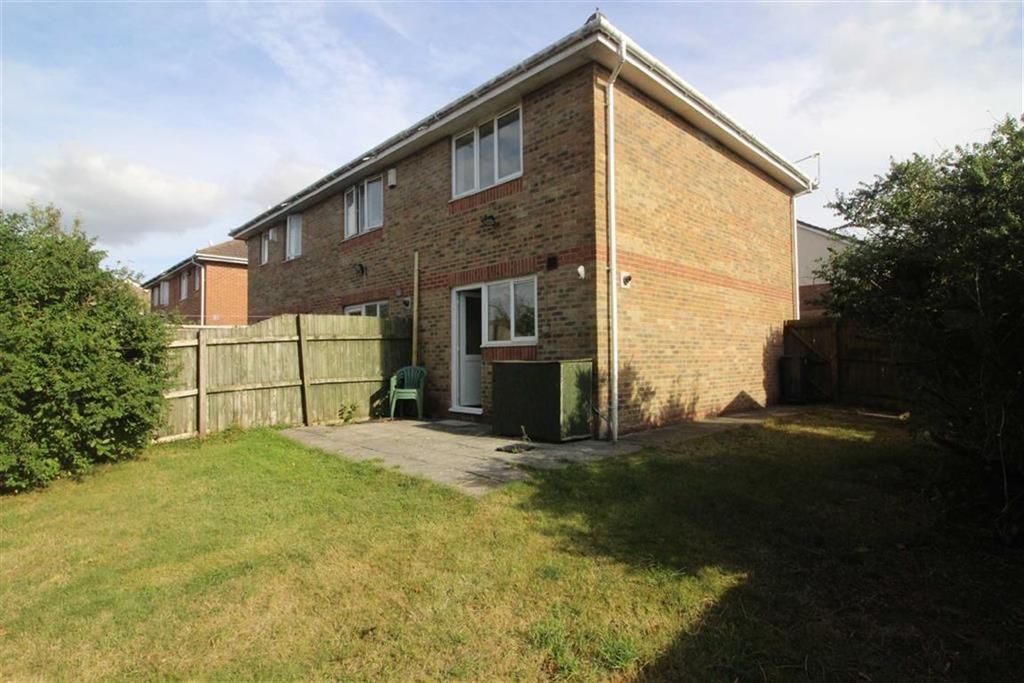 Whinberry Way, Westfield Park, Cardiff 2 bed terraced house £750 pcm