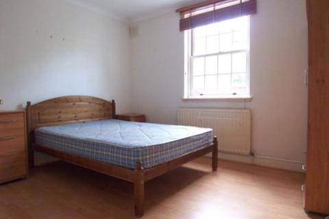 2 bedroom flat to rent - Ashley Road, N19