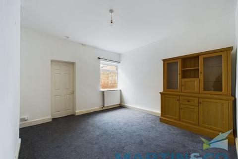 2 bedroom terraced house to rent, Auckland Street, Guisborough