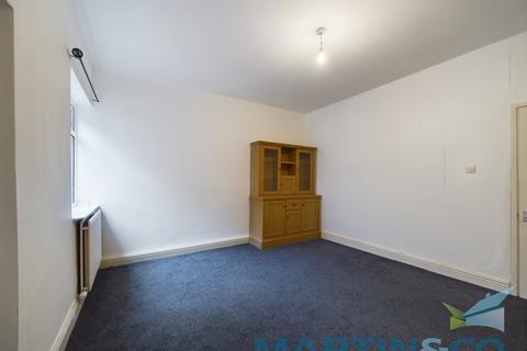 2 bedroom terraced house to rent, Auckland Street, Guisborough