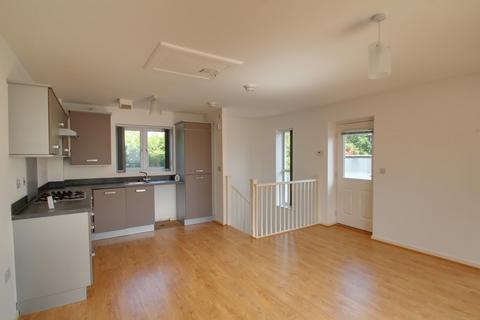 2 bedroom semi-detached house to rent, Watkin Road, Leicester